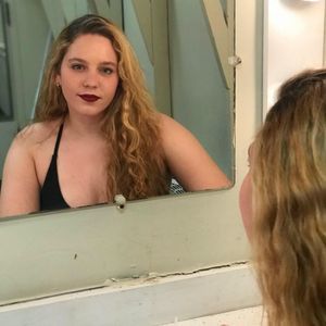 Meet your Posher, Maxine